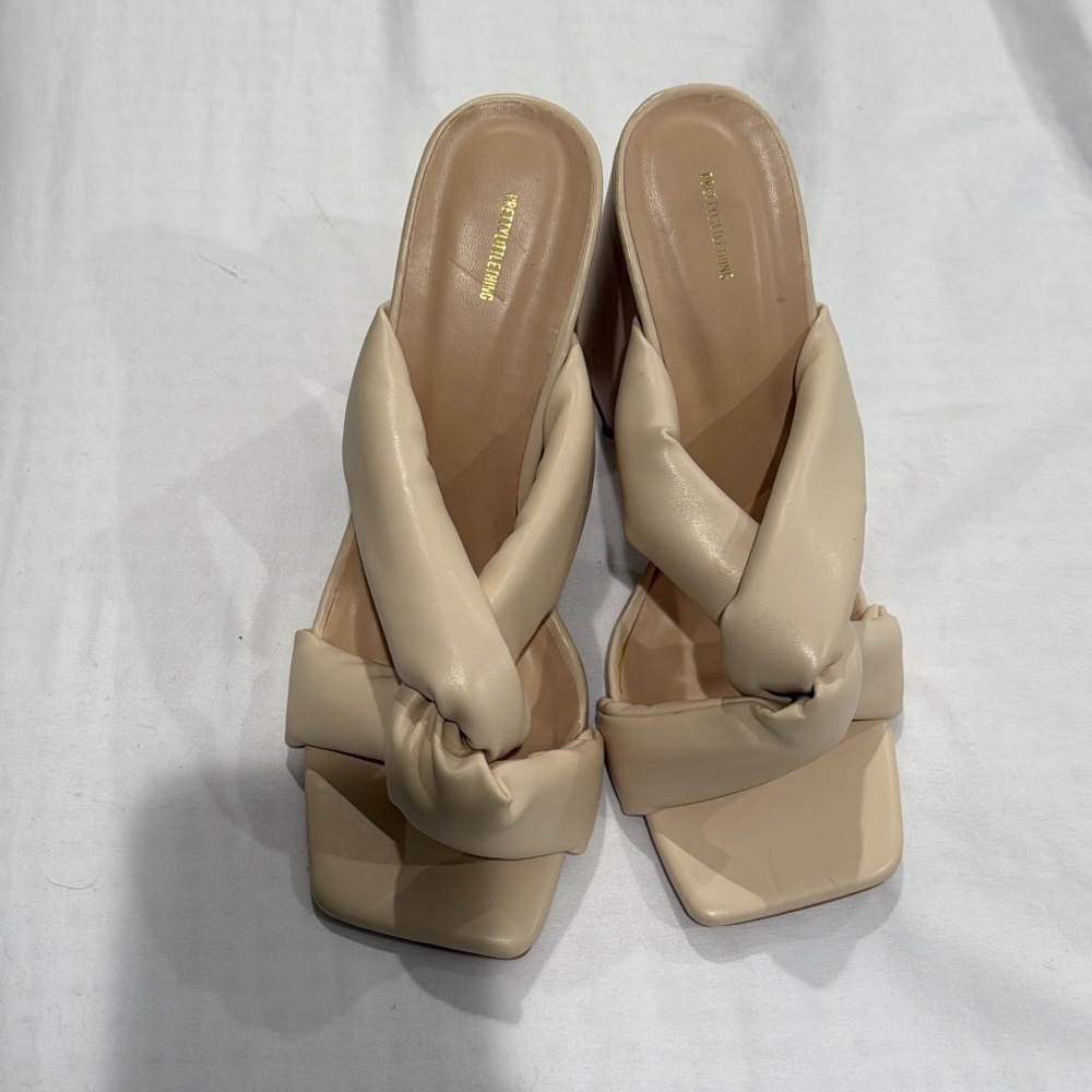 PrettyLittleThing Beige Knotted Mules